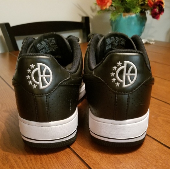 Nike Air Force 1 - Picture 2 of 2